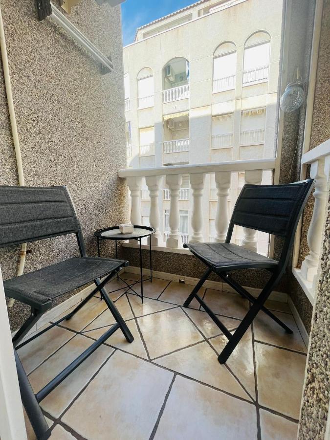 Apartamento Anett Torrevieja Exterior foto